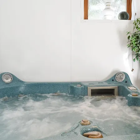 Big Barn - 16439 Holiday home York