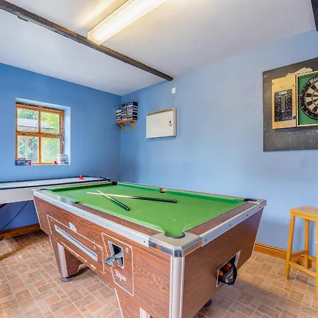 Big Barn - 16439 Holiday home York