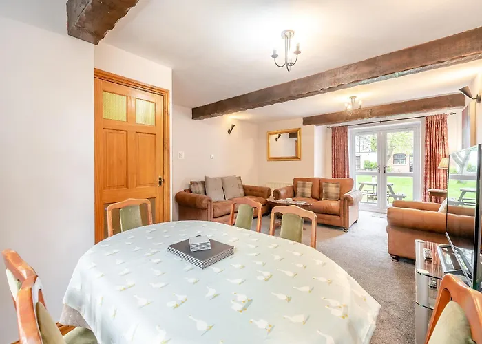 Big Barn - 16439 * York